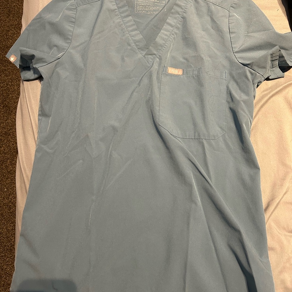 Light blue figs scrub set